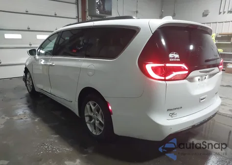 2019 Chrysler Pacifica Limited from USA, damaged, VIN 2C4RC1GG5KR731698